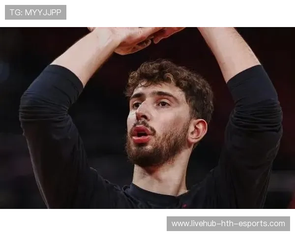 申京篮下达成2+1，单场狂砍39分统治禁区